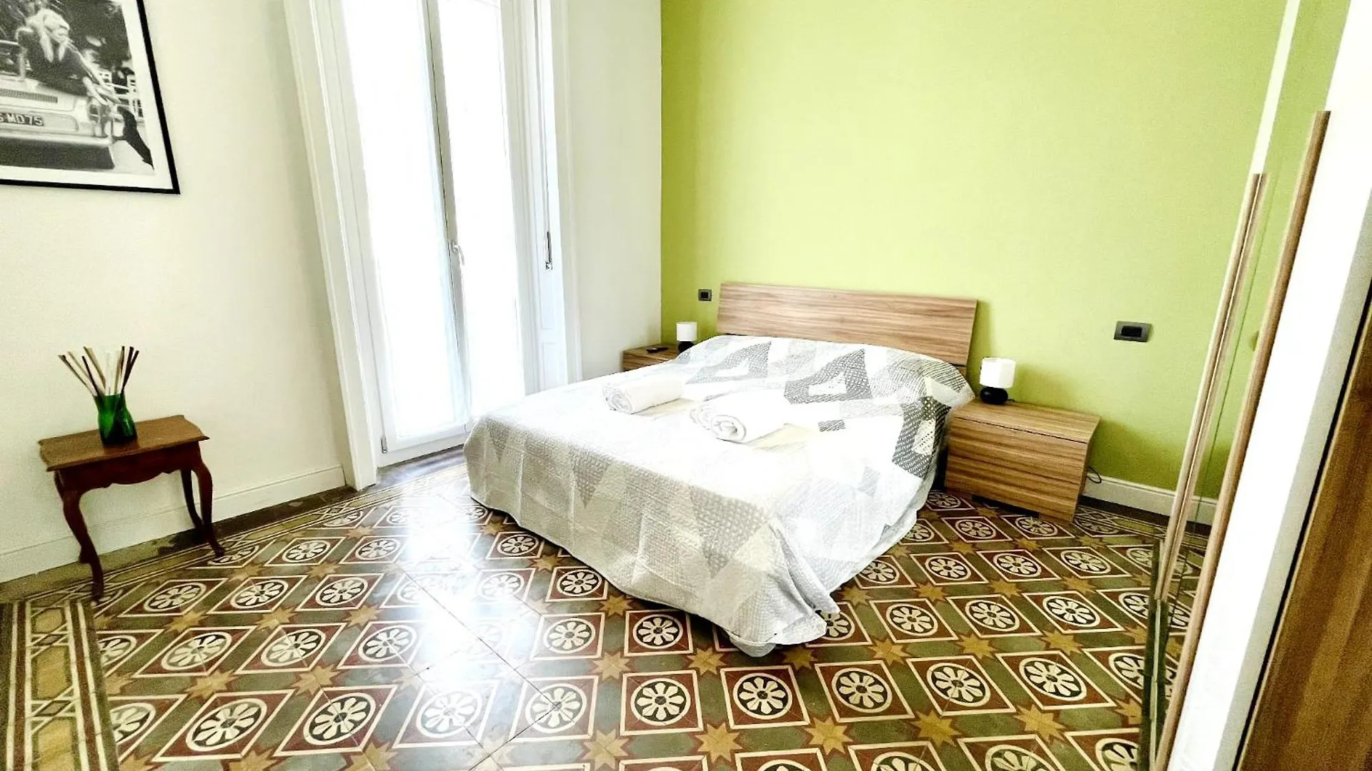 Charming Rooms Loreto 4 Milan Apartment
