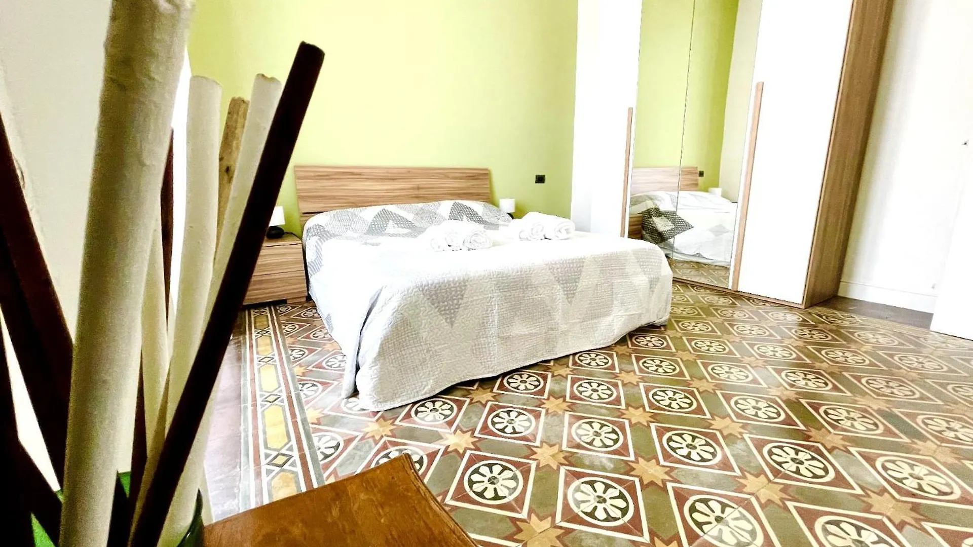 Apartment Charming Rooms Loreto 4 Milan
