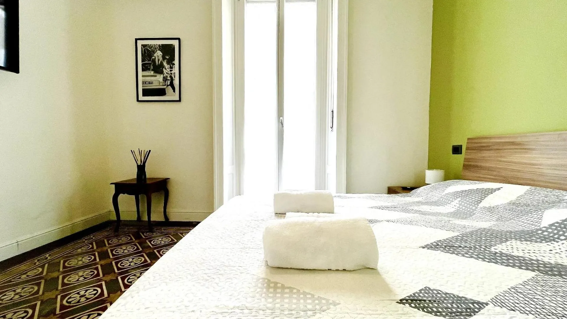 Charming Rooms Loreto 4 Milan 0*,  Italy
